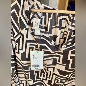 NWT Richard Allen for H&M geometric Blouse size 4
